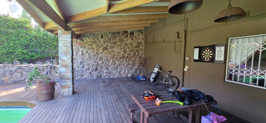 5 Bedroom Property for Sale in Gonubie Eastern Cape
